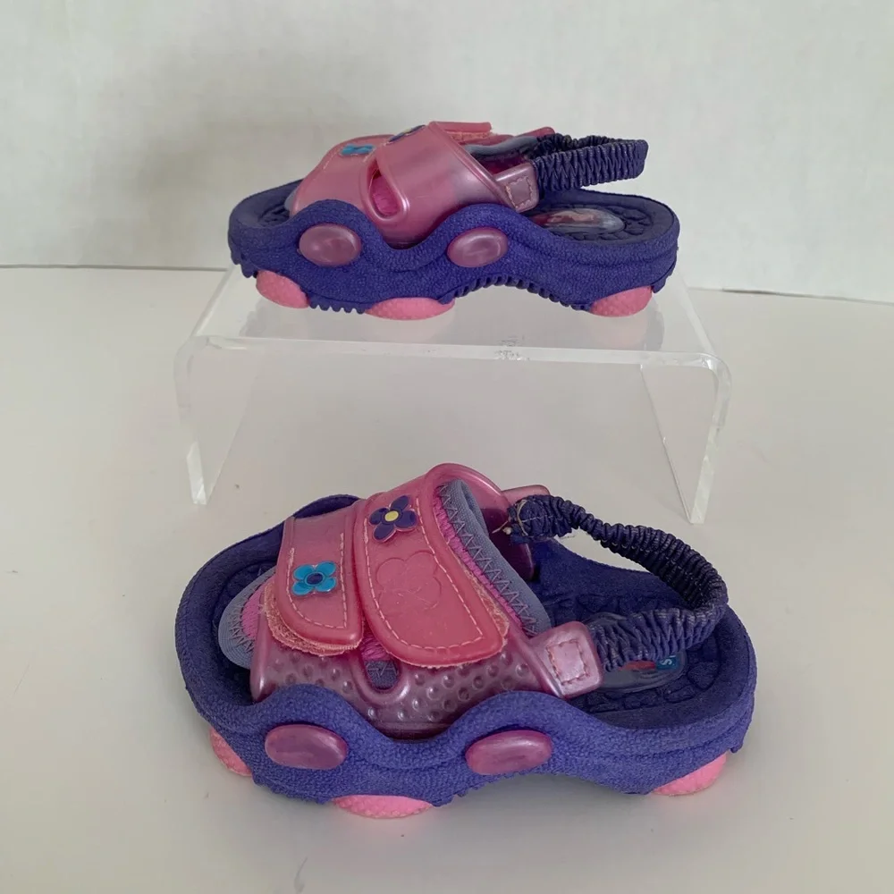 Keds Kids Water Shoes Sandals Baby Girls Size 5/6 Purple Pink Adjustable Straps